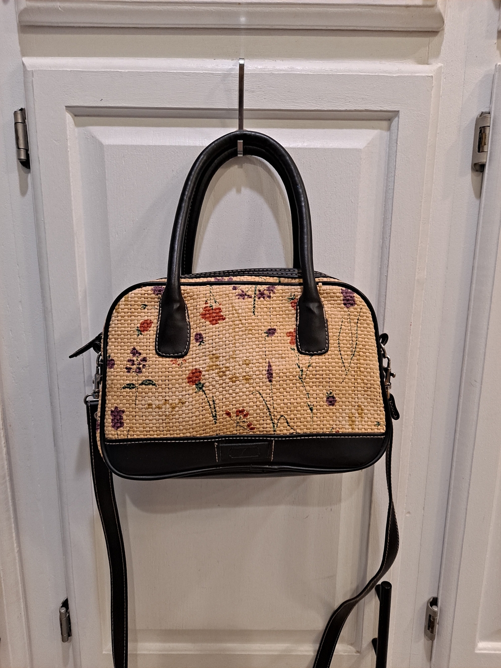 Stone Mountain Vintage Y2k Handpainted Floral Woven Straw Dome Satchel